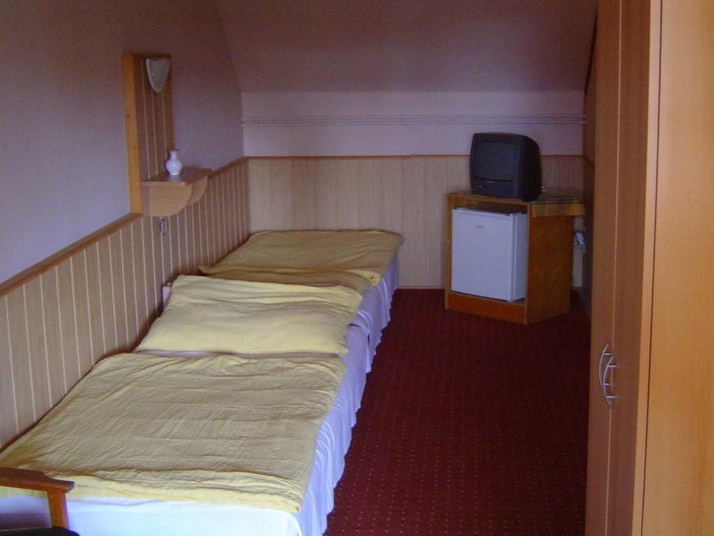 Lunczer Vendeghaz Hotel Mosonmagyarovar Room photo